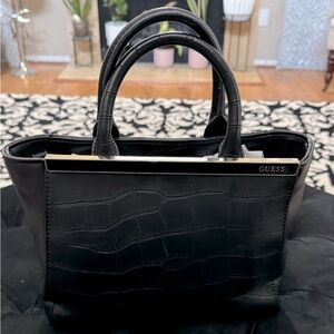 GUESS Y2K Black Gold Croc-Embossed Small Purse Hand Bag VTG Classy Preppy EUC